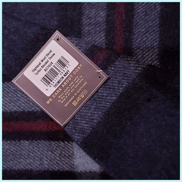 SCOTTISH IMPORT WOOL NWT THROW BLANKET Blue Grey Black Red Import Tomson Navy - Picture 4 of 11